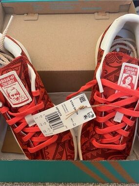 adidas Moana Disney Kids Red Patterned Stan Smith Sneakers